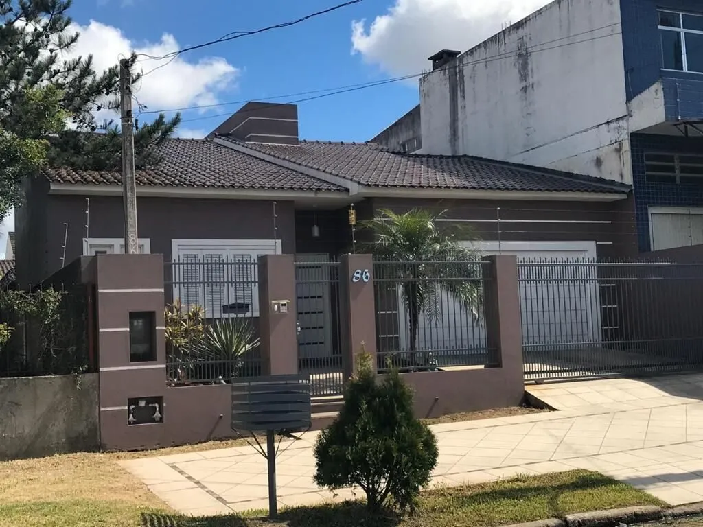 Casa térea no Colina do Sol